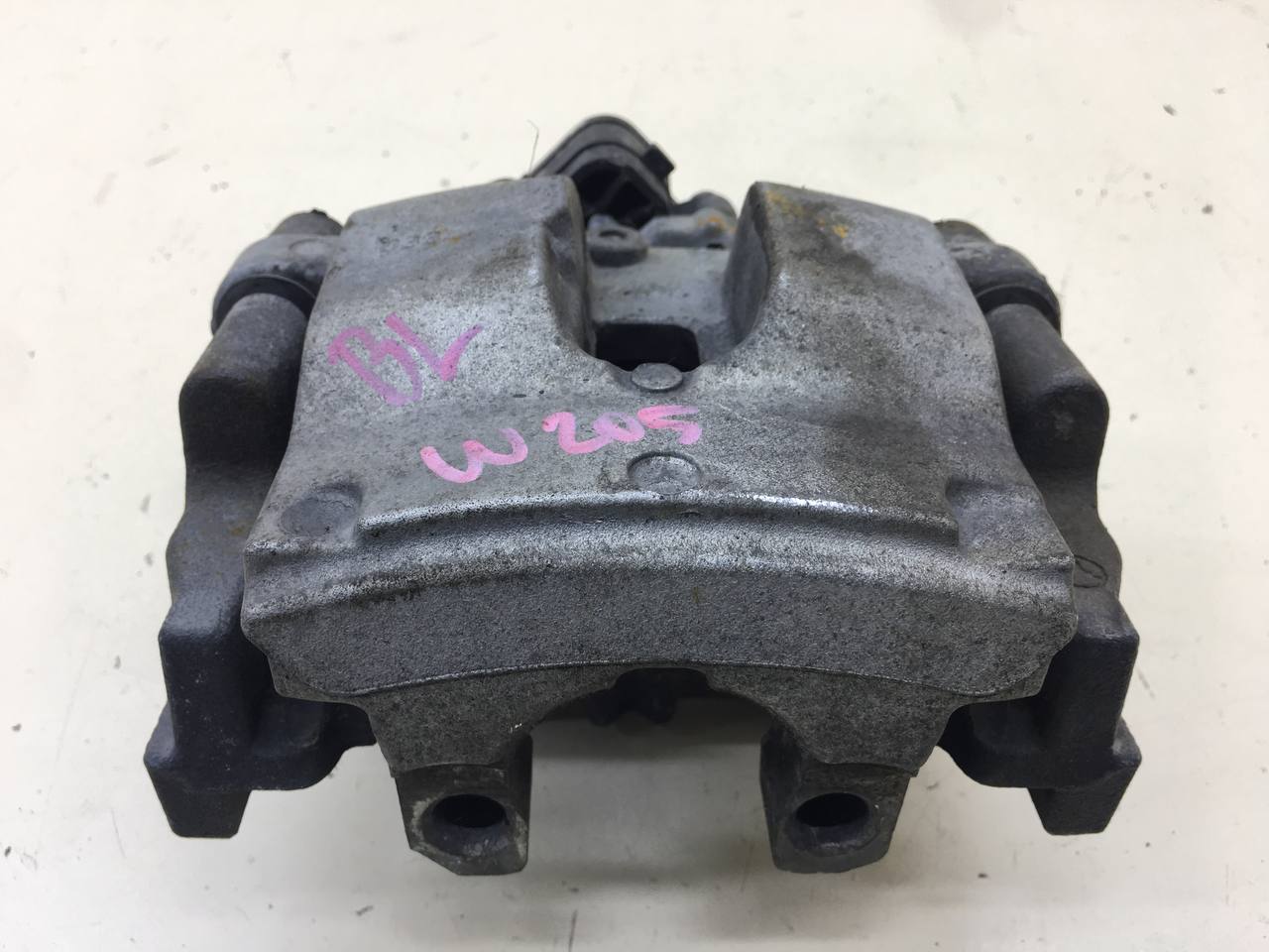 Суппорт задний левый Mercedes-Benz C-Class (W205) 2014>