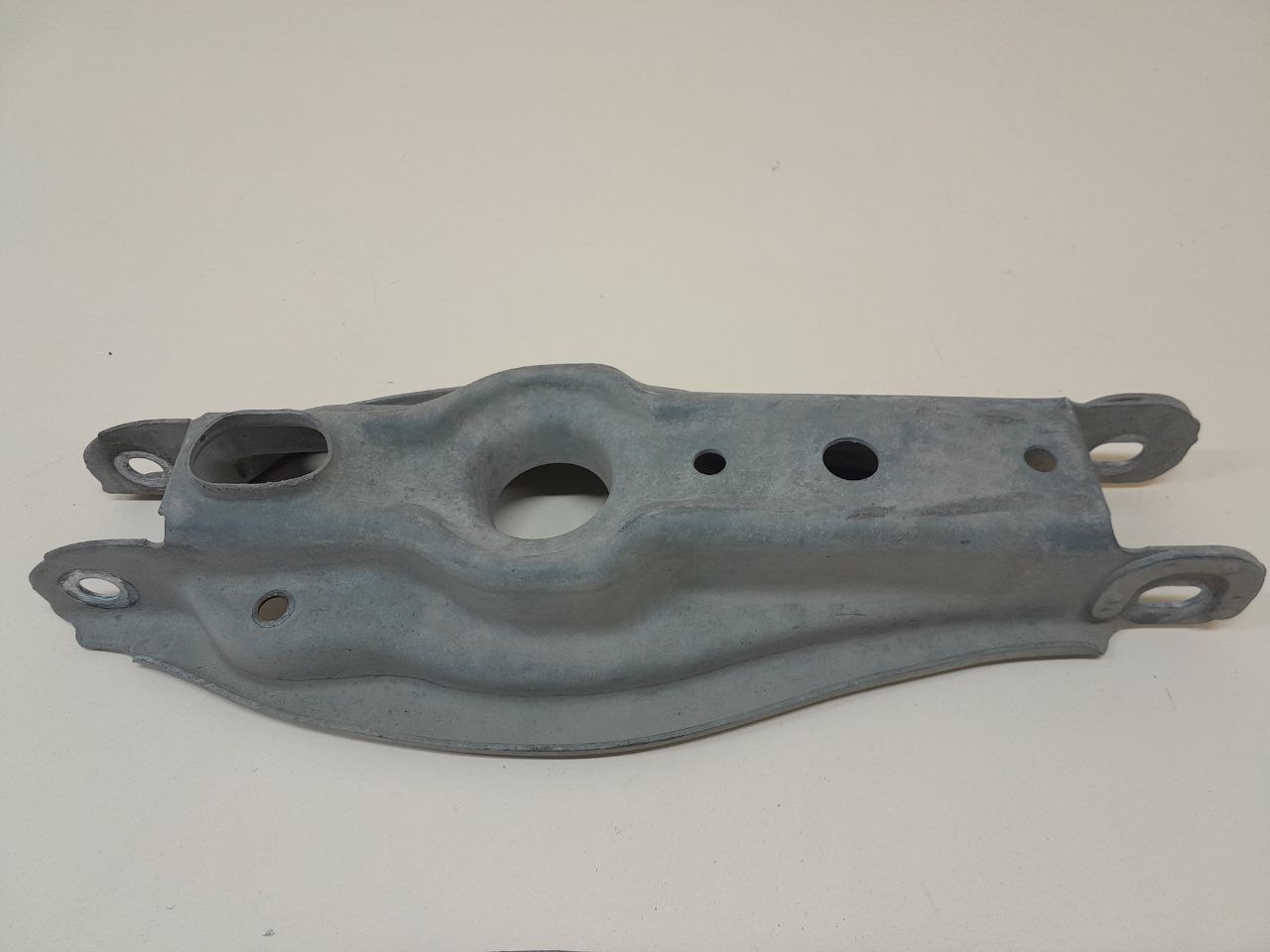 Рычаг задний нижний BMW 1-series E87/E81 2004-2011