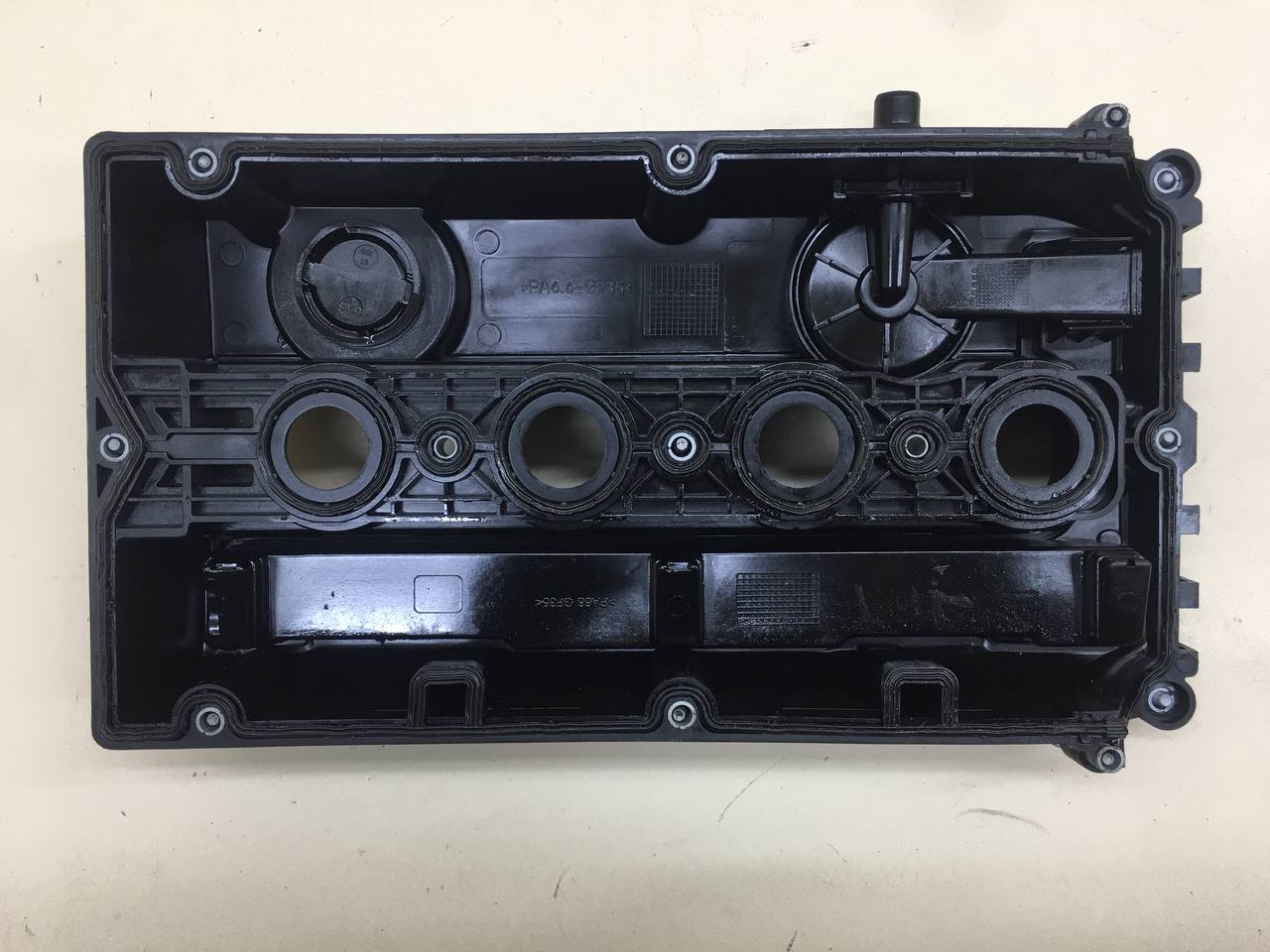 Крышка головки блока (клапанная) Chevrolet Cruze (J300) 2009-2016