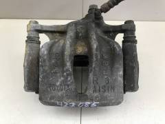 Суппорт передний правый Toyota Crown (S170) 1999-2003