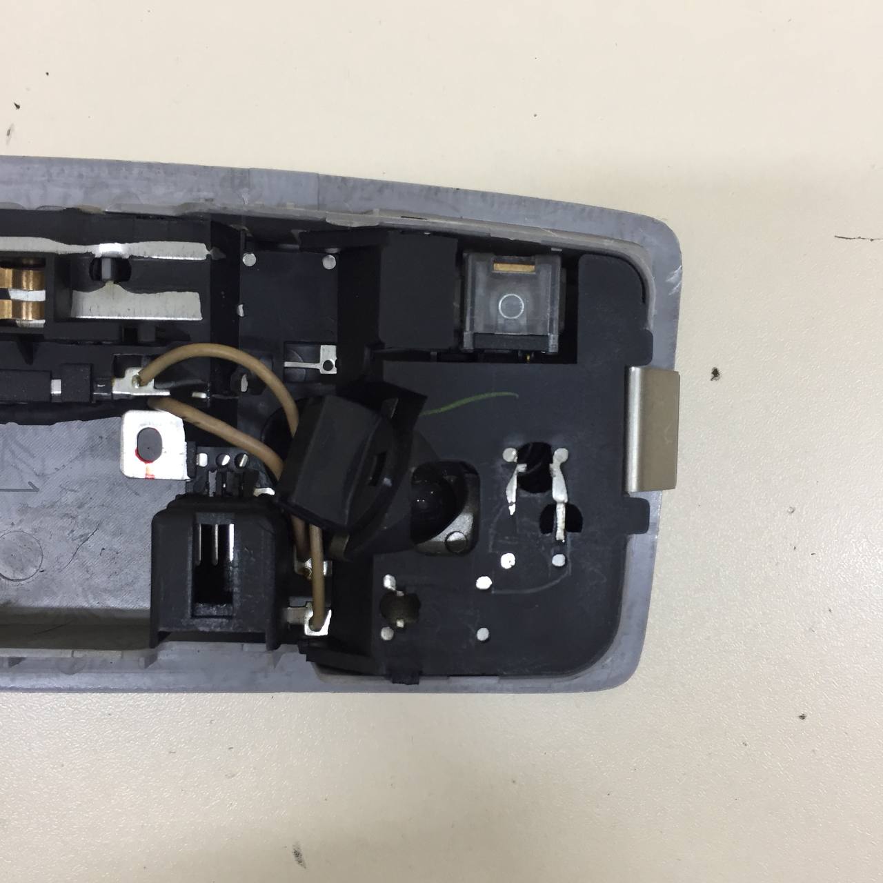 Плафон салонный Mazda Mazda 6 (GG) 2002-2007