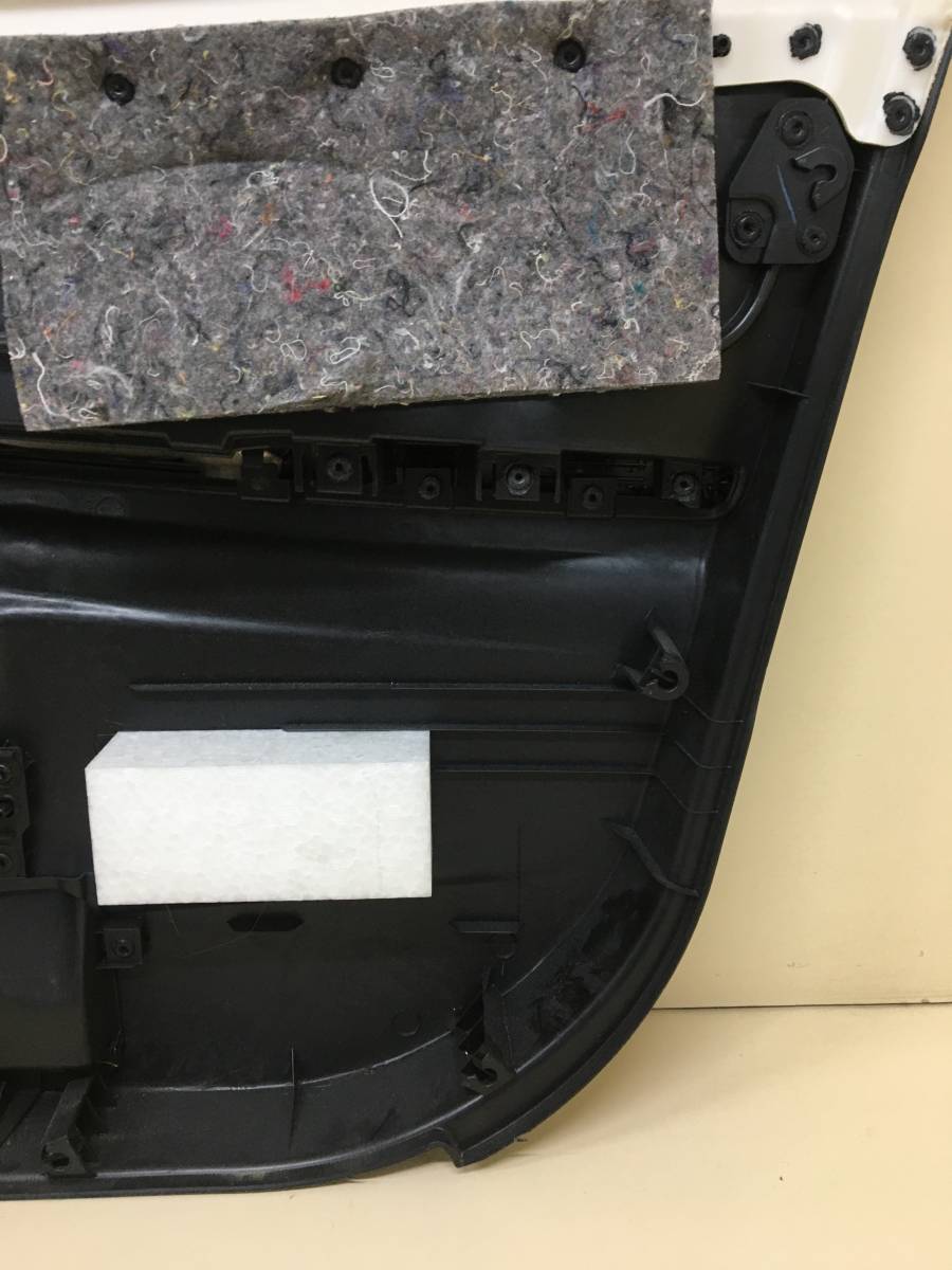 Обшивка двери передней левой Subaru XV (G33,G43) 2011-2017