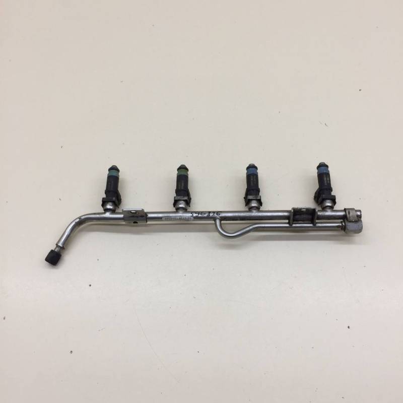 Рейка топливная (рампа) Lada Priora 2007-2018