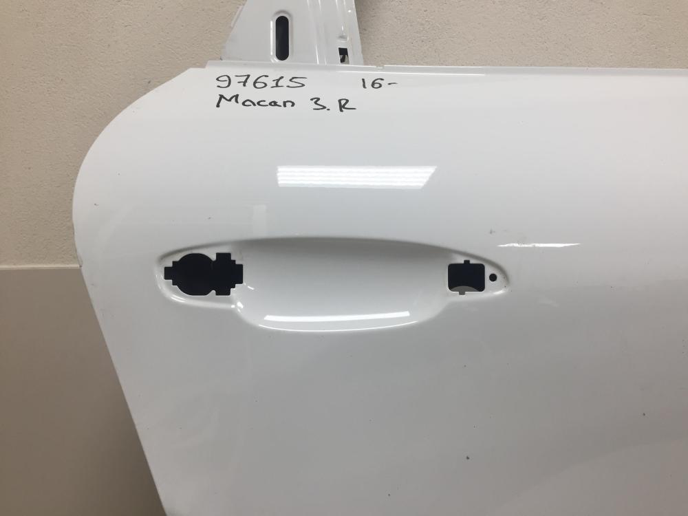 Дверь задняя правая Porsche Macan 2013>