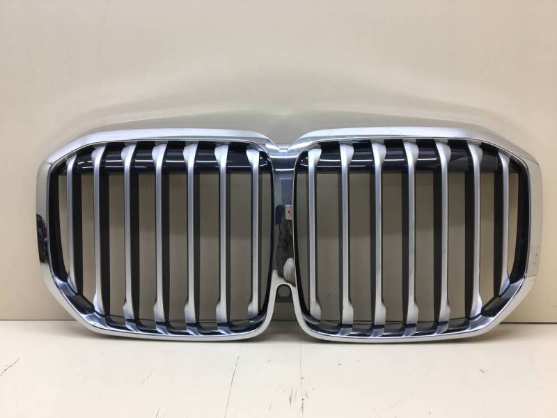 Решетка радиатора BMW X7 G07 2018>