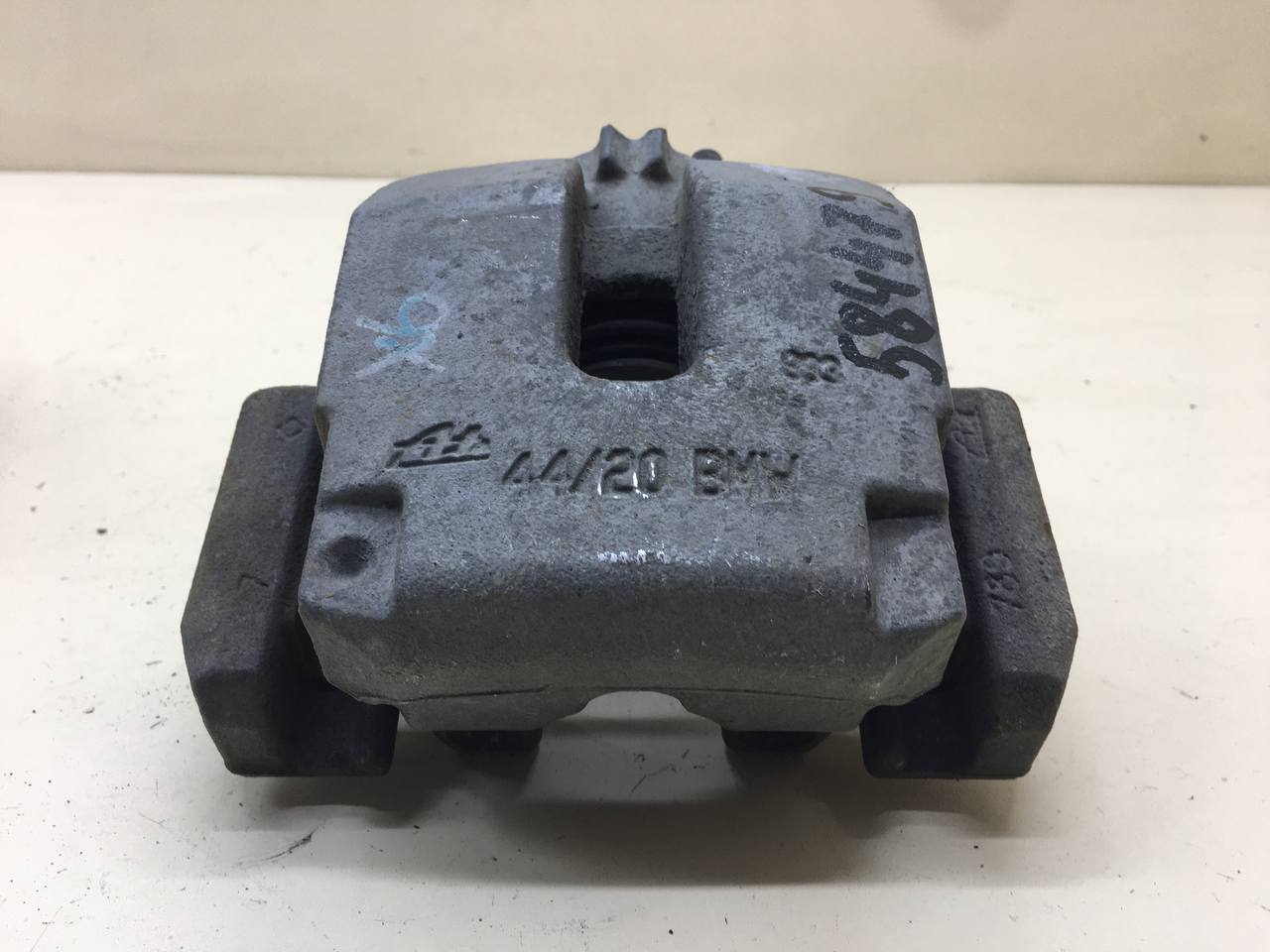 Суппорт задний правый BMW X6 F16/F86 2014-2020