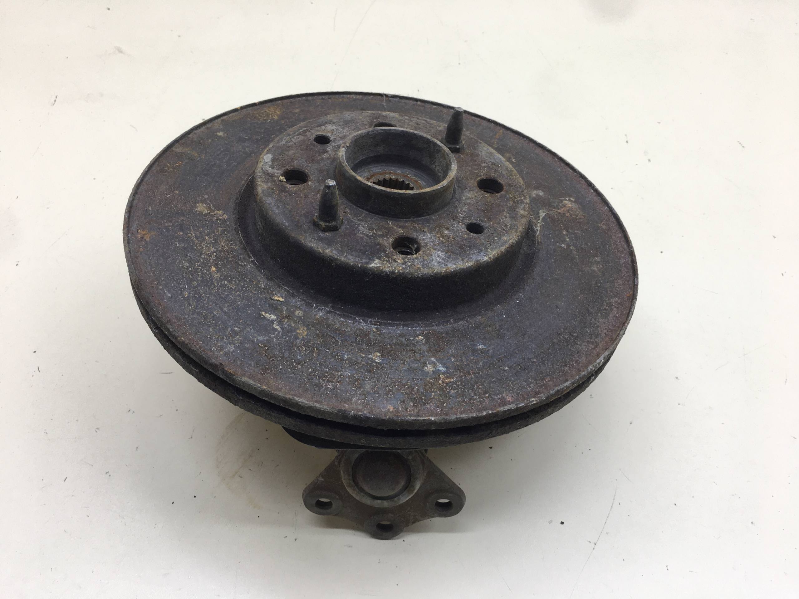 Кулак поворотный передний левый Fiat Albea 2002-2012