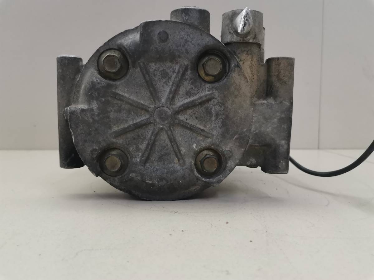 Компрессор системы кондиционирования Mitsubishi Galant (EA) 1998-2003