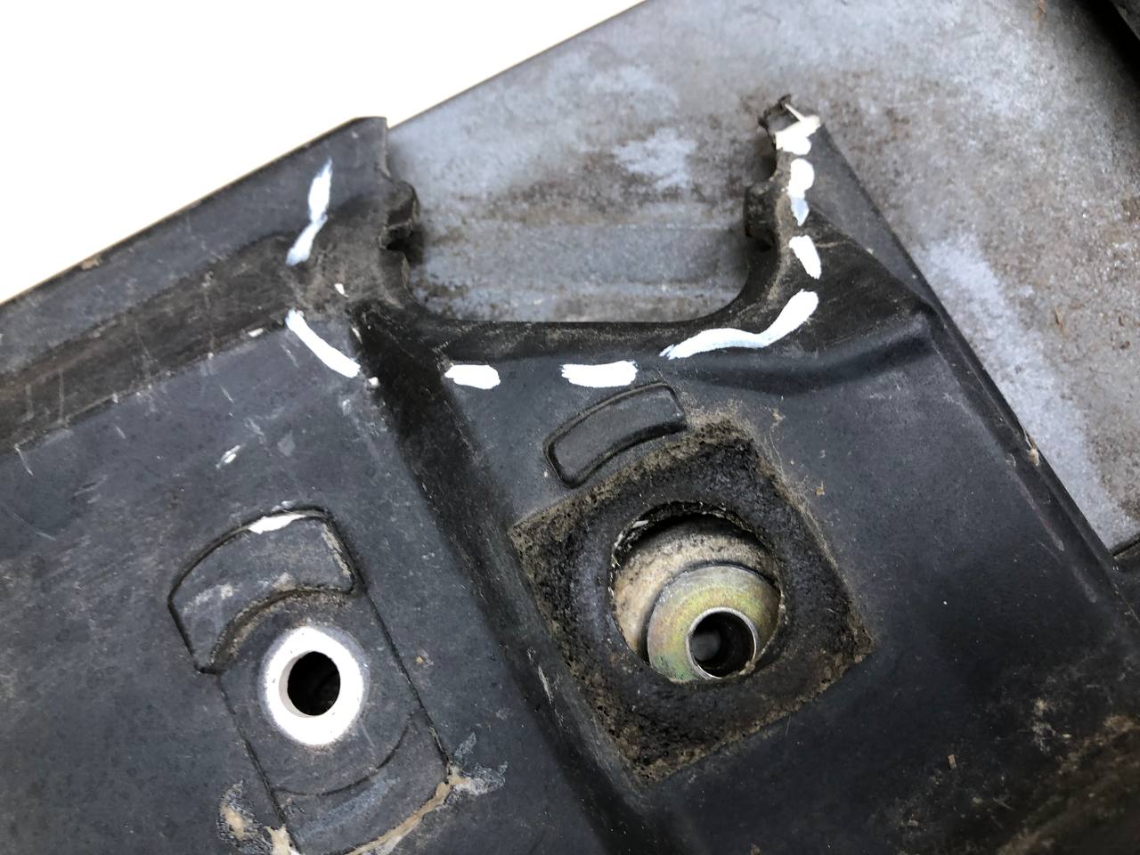 Спойлер (дефлектор) крышки багажника Porsche Cayenne 2003-2010