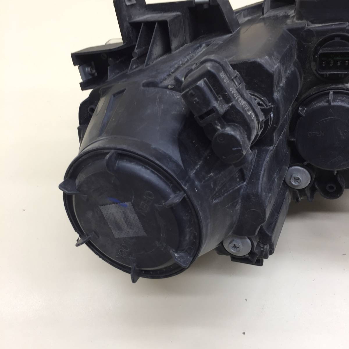 Фара правая Haval H6 2014-2020