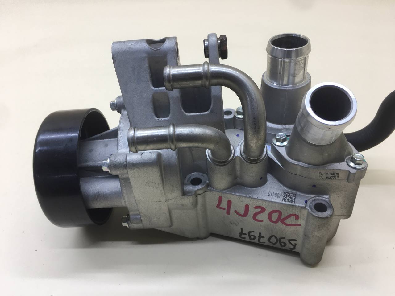 Насос водяной (помпа) EXEED VX 2020>