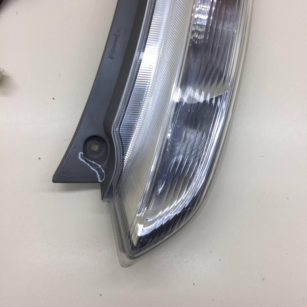 Фонарь задний правый Nissan Leaf (ZE0) 2009-2017