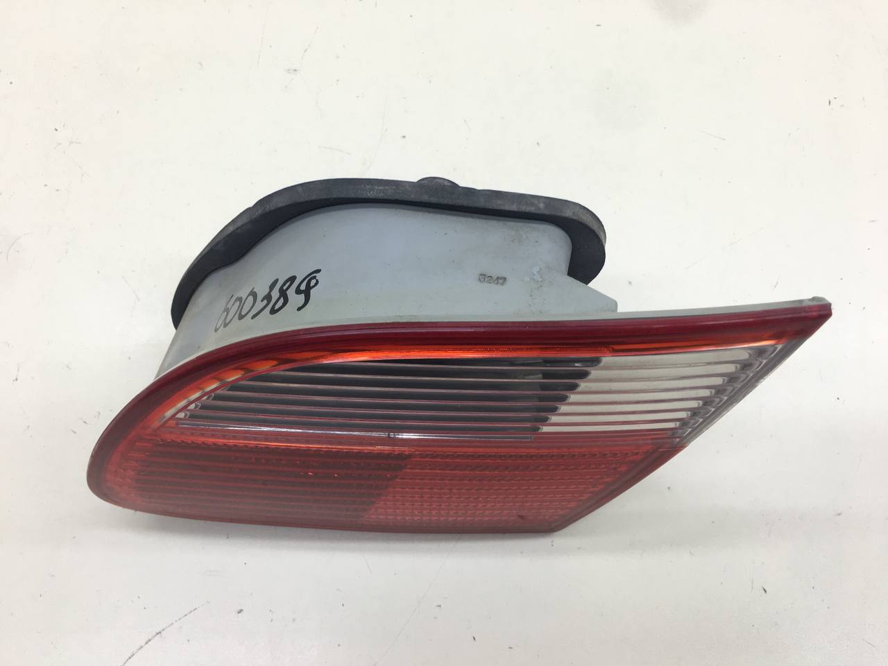Фонарь задний внутренний правый Fiat Albea 2002-2012