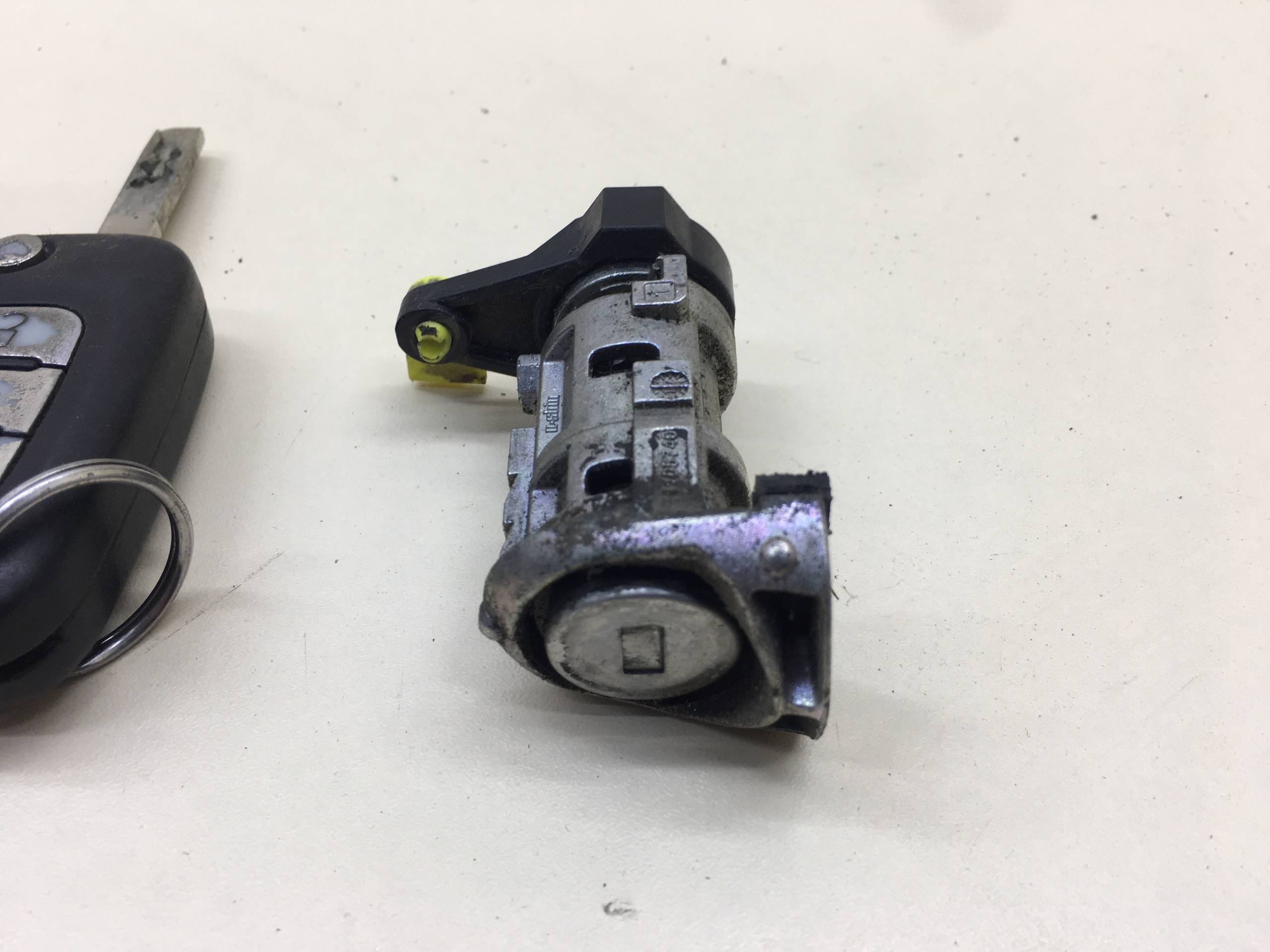 Замок зажигания Lada X-RAY 2016>