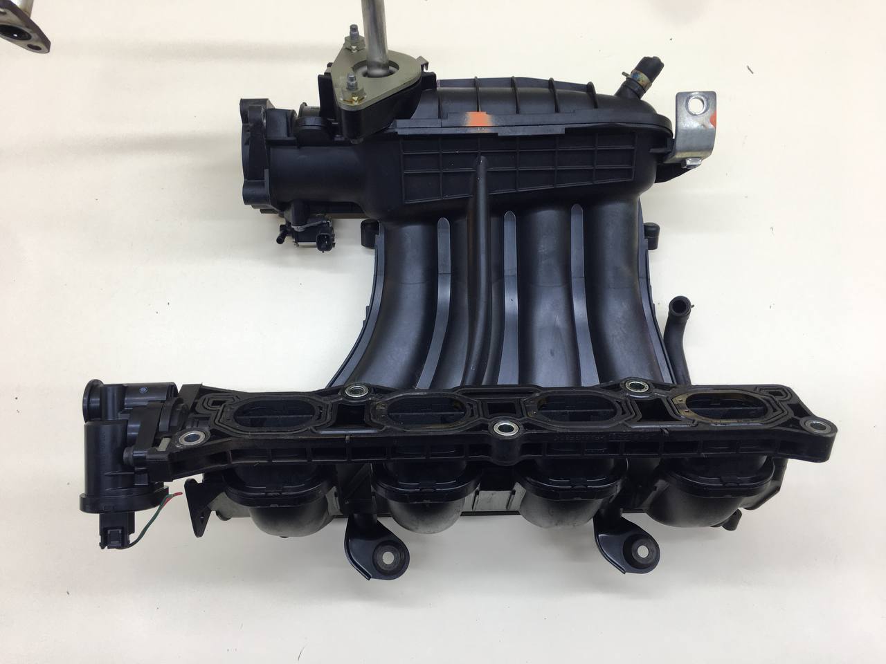 Коллектор впускной Nissan Qashqai (J10) 2006-2013