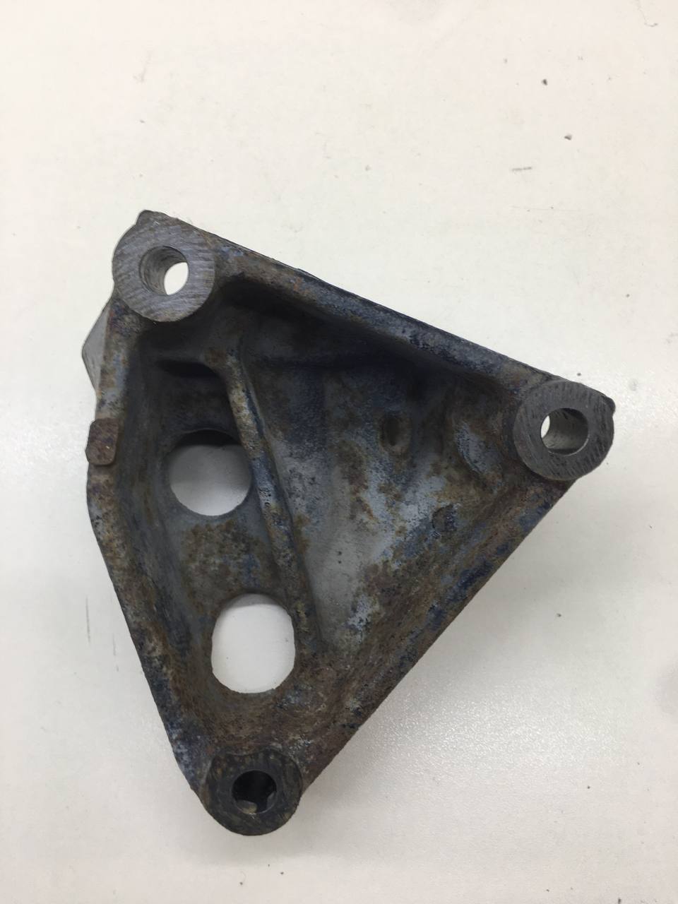 Кронштейн двигателя правый Toyota Rav 4 (A30) 2006-2013