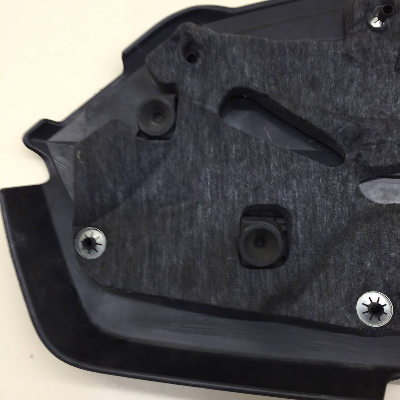 Крышка двигателя декоративная Volvo V60 2010-2013