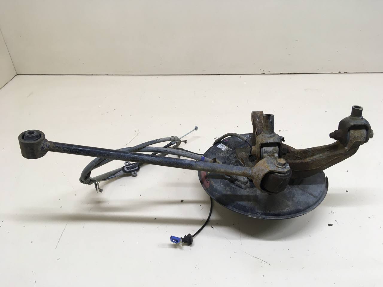 Кулак поворотный задний правый Toyota Camry (XV50) 2011-2017