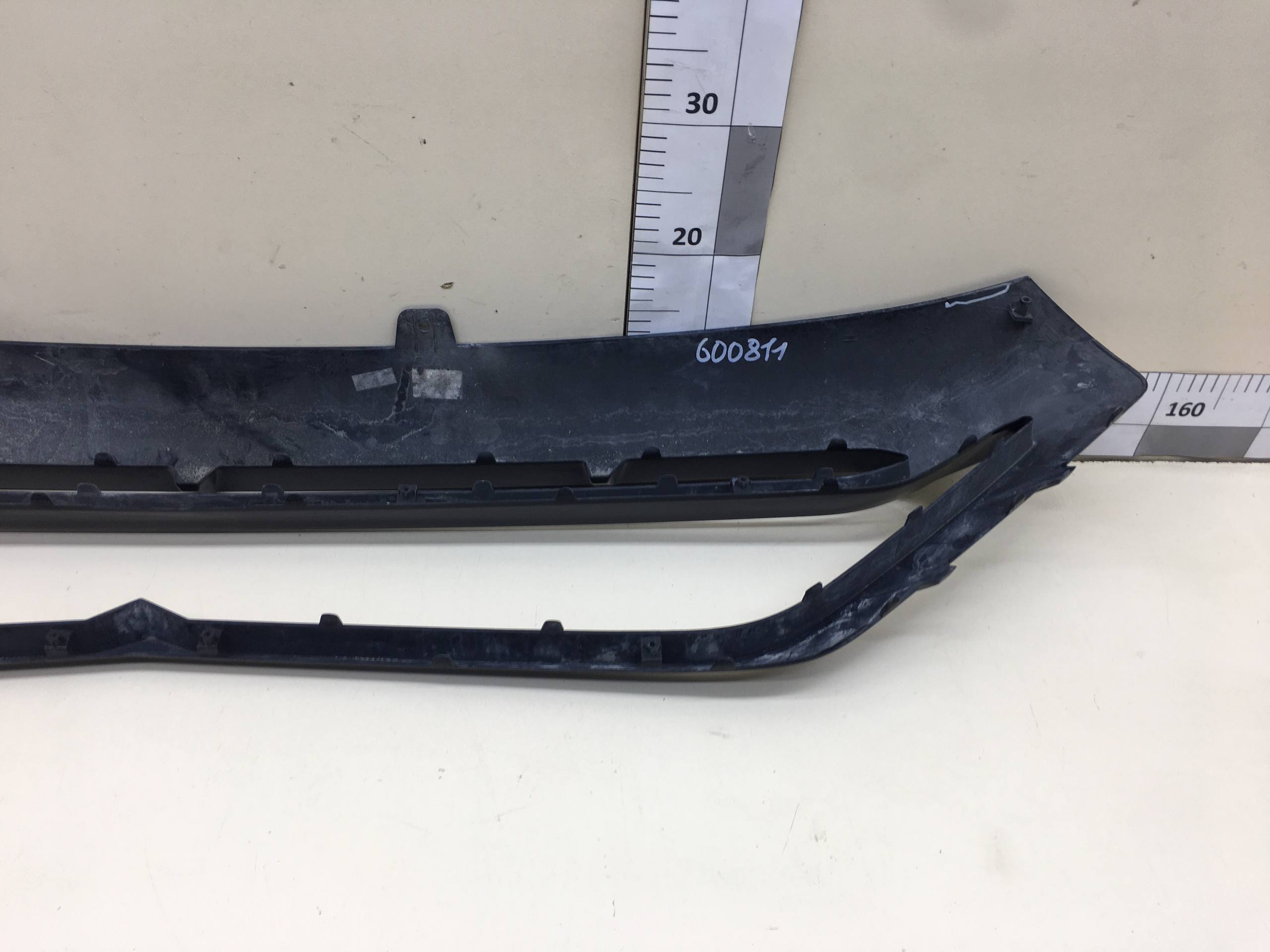 Накладка переднего бампера центральная Genesis G70 2017-2022