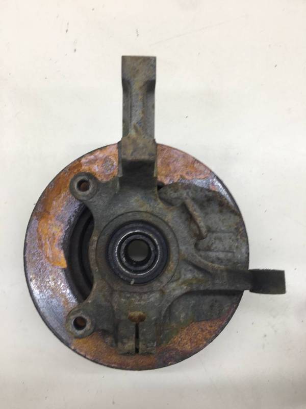 Кулак поворотный передний правый Chevrolet Lacetti (J200) 2003-2013