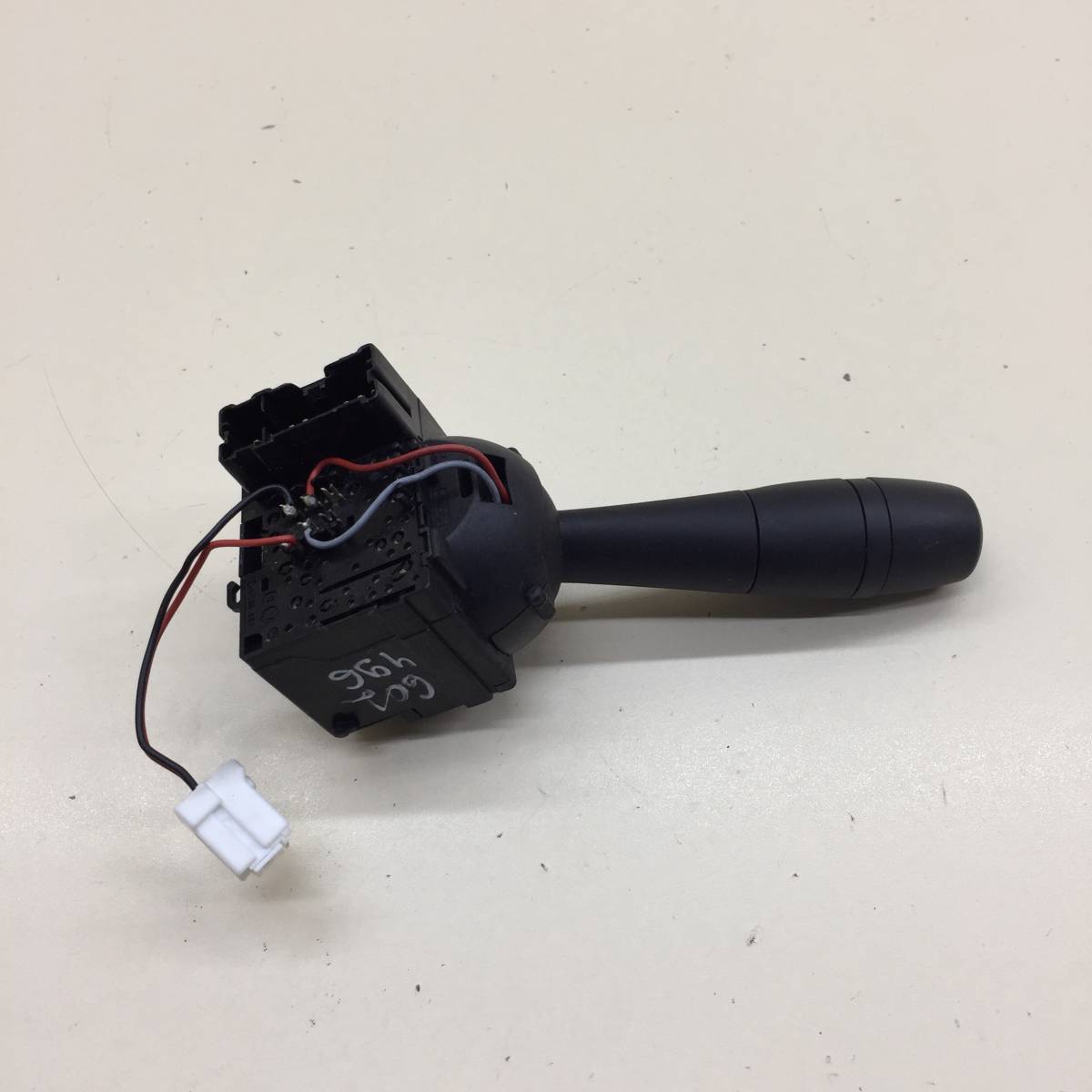 Переключатель поворотов подрулевой Lada X-RAY 2016>