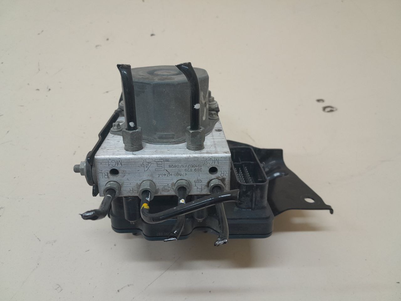 Блок ABS (насос) Nissan Qashqai (J11) 2014>