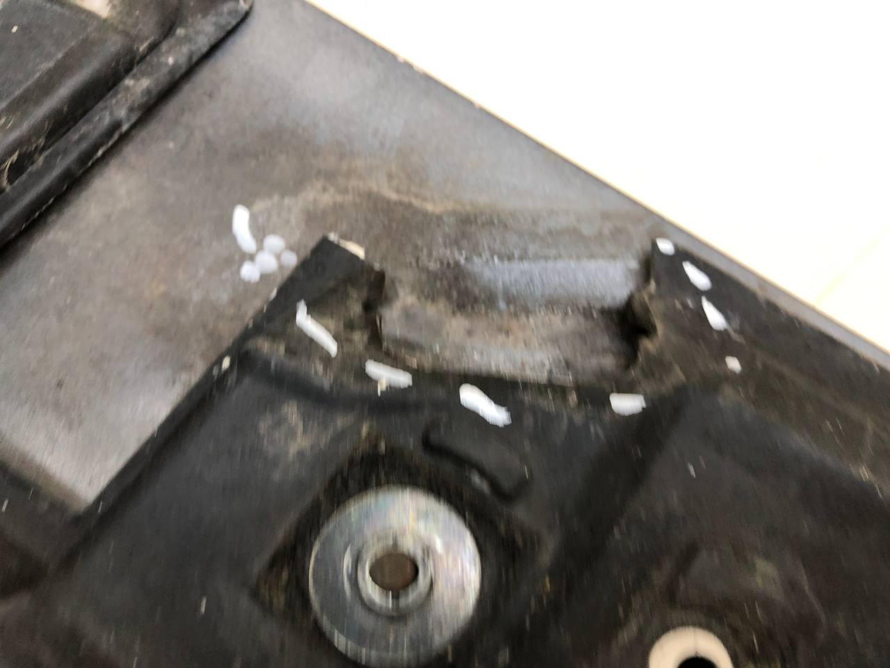 Спойлер (дефлектор) крышки багажника Porsche Cayenne 2003-2010