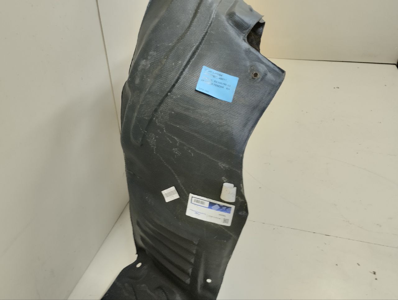 Локер передний правый Toyota Harrier (U10) 1997-2003