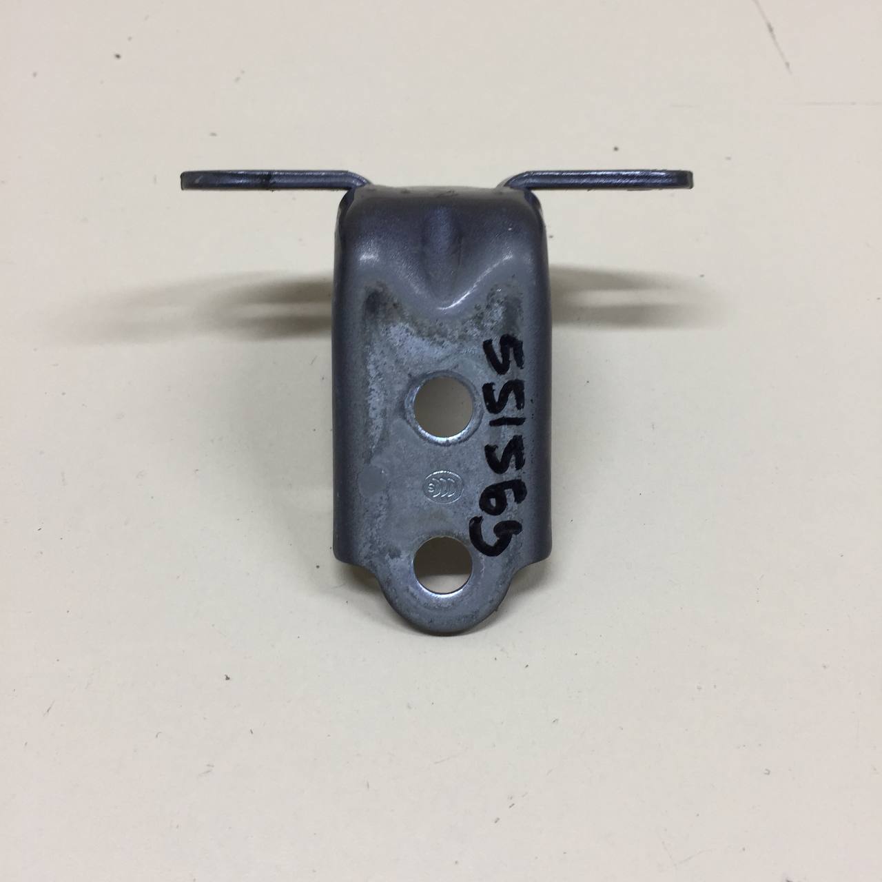 Петля двери задней левой нижняя Kia Rio X-Line 2017>