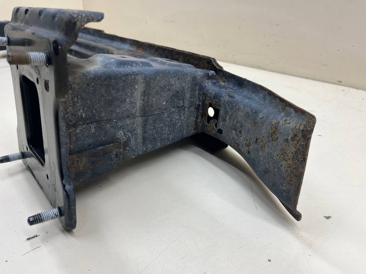 Усилитель заднего бампера Mercedes-Benz M-Class (W166) 2011>