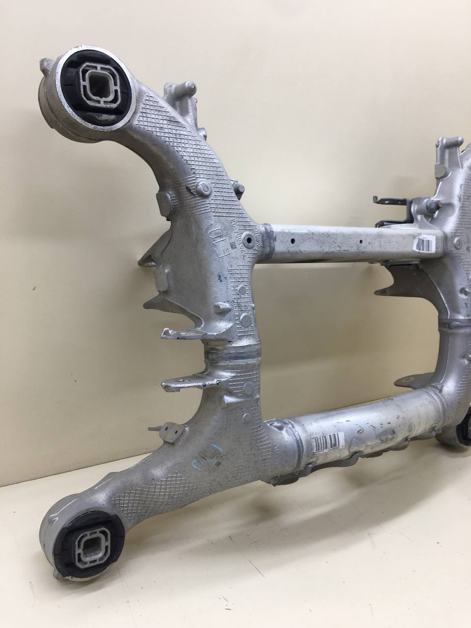 Балка задняя BMW 5-series F10/F11 2009-2016