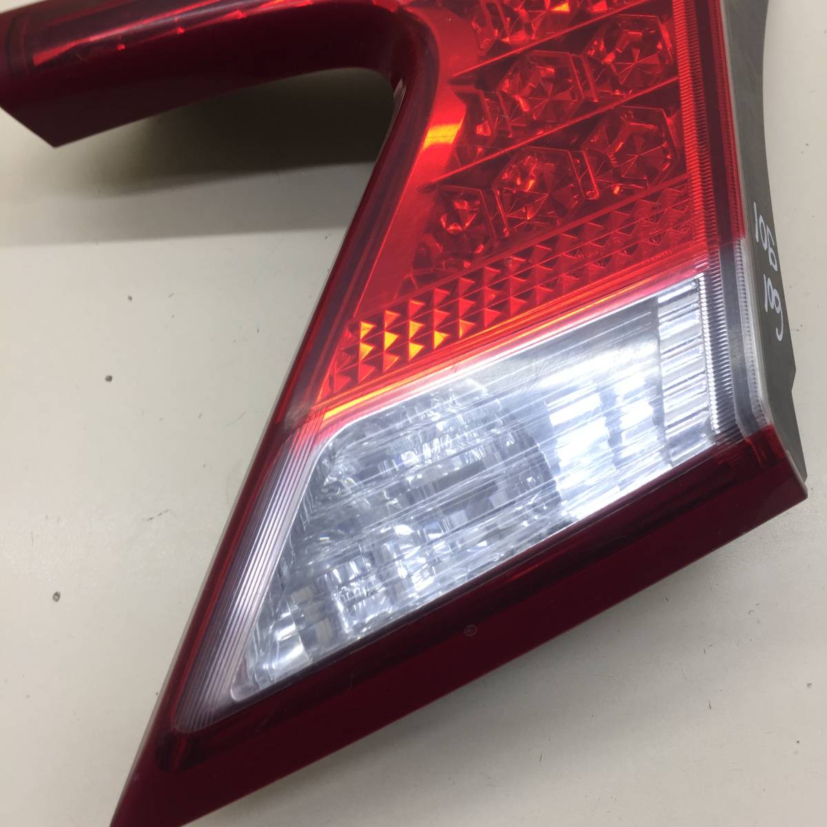 Фонарь задний внутренний правый Honda Civic 5D 2012>