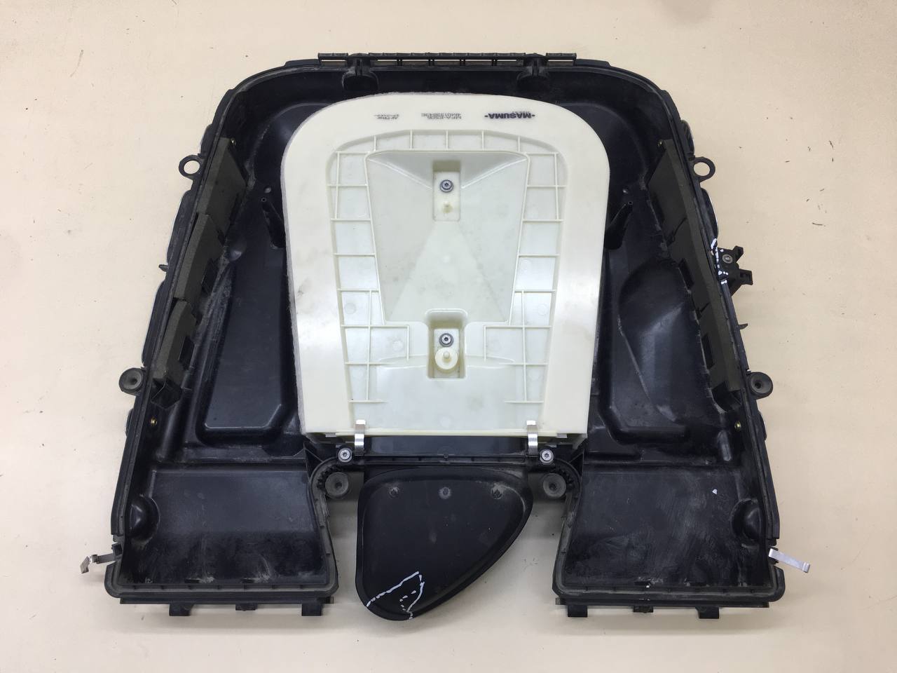 Корпус воздушного фильтра Porsche Cayenne 2017>