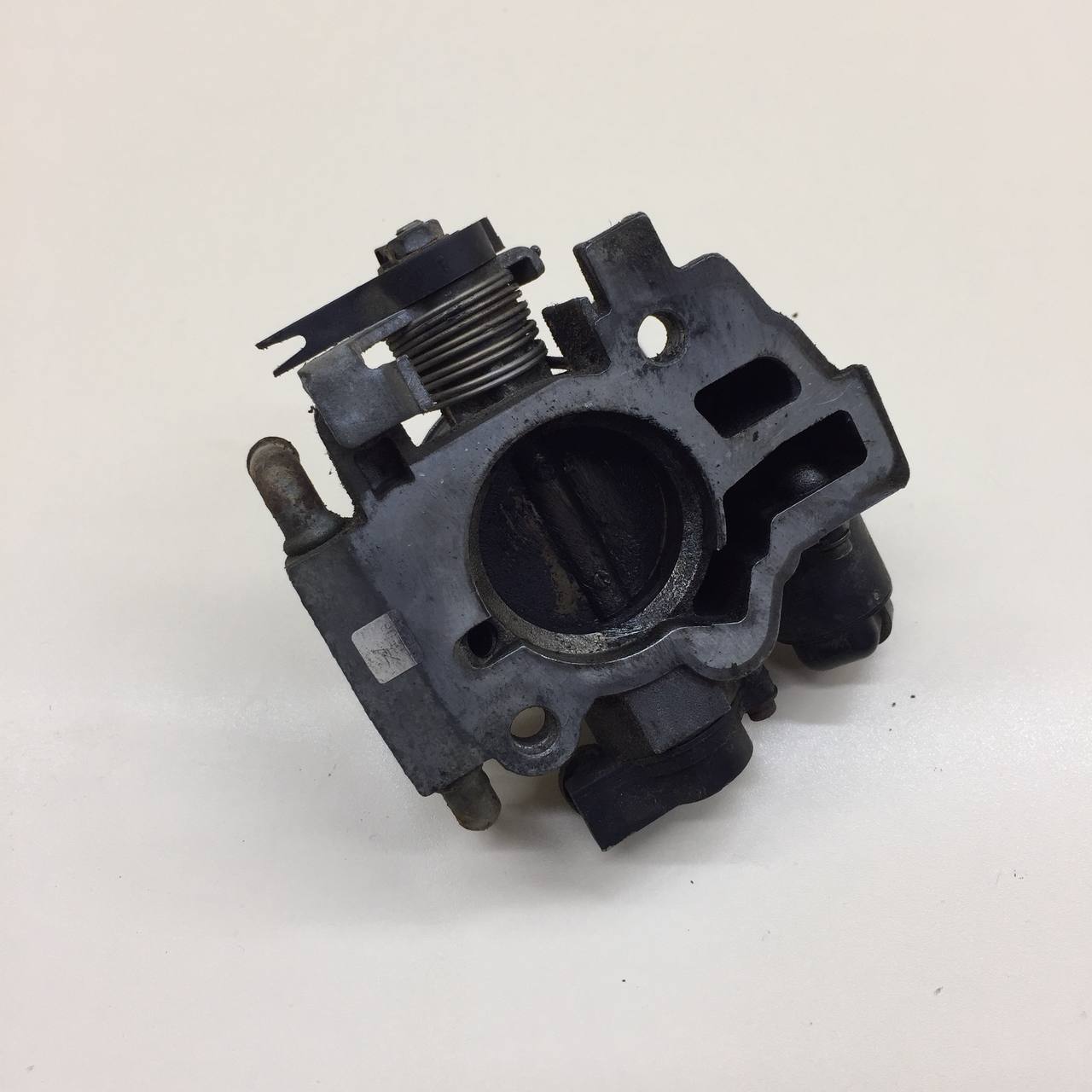 Заслонка дроссельная механическая Chevrolet Niva 2009-2020