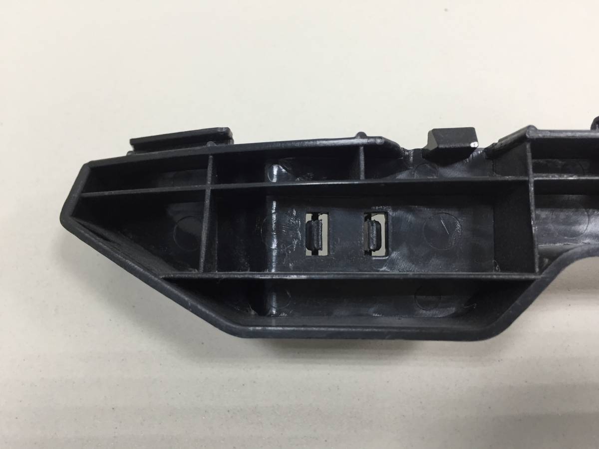 Кронштейн заднего бампера правый Lifan Smily 2008-2017