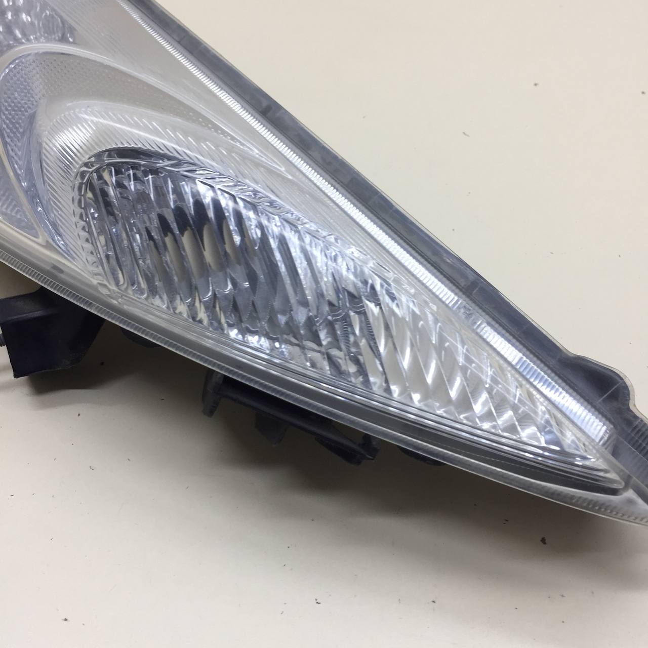 Указатель поворота правый Nissan Juke (YF15) 2011-2020