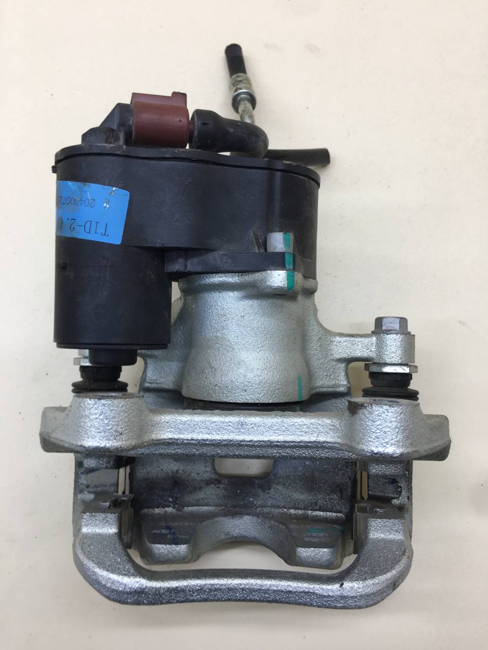 Суппорт задний левый Chery Tiggo 8 Pro 2021-2024