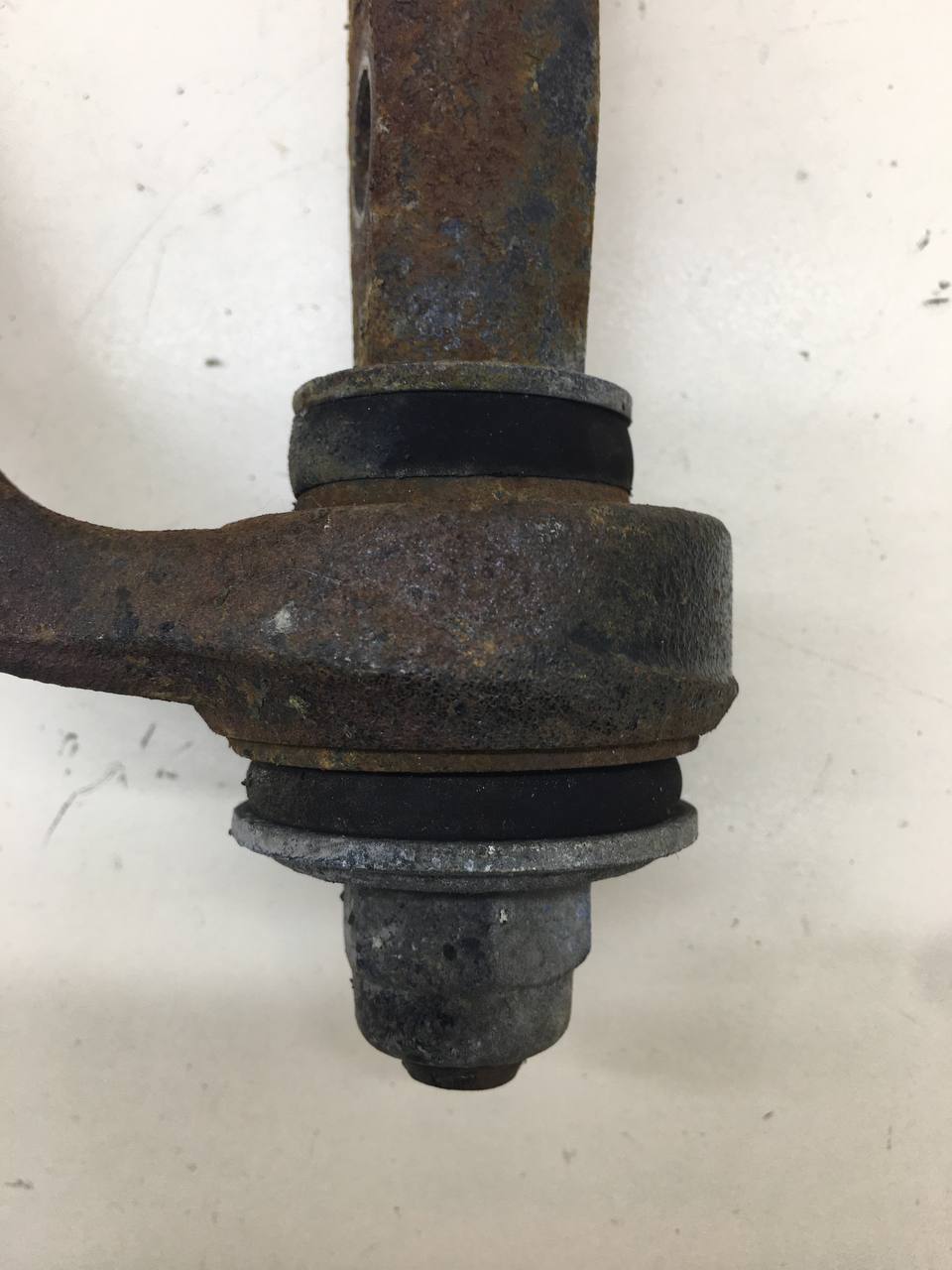 Рычаг передний верхний правый Lada Niva 4х4 2121 1977-2021