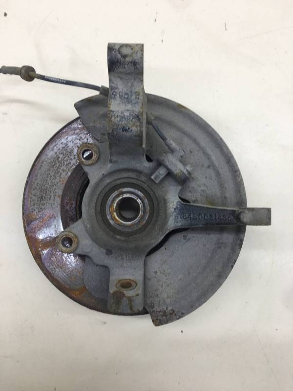 Кулак поворотный передний правый Lada Vesta 2015>