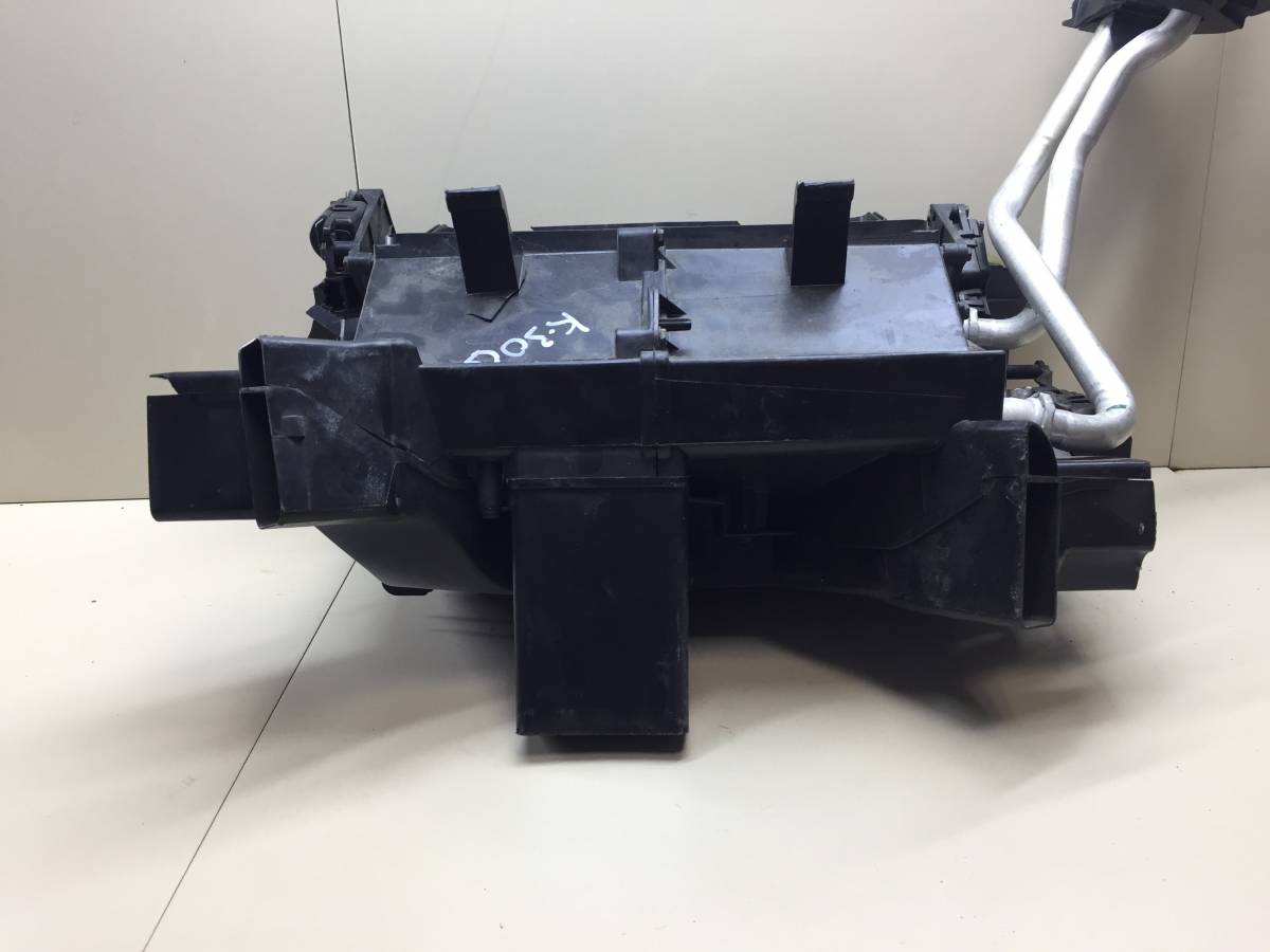 Корпус отопителя Chrysler 300С (LX) 2004-2011