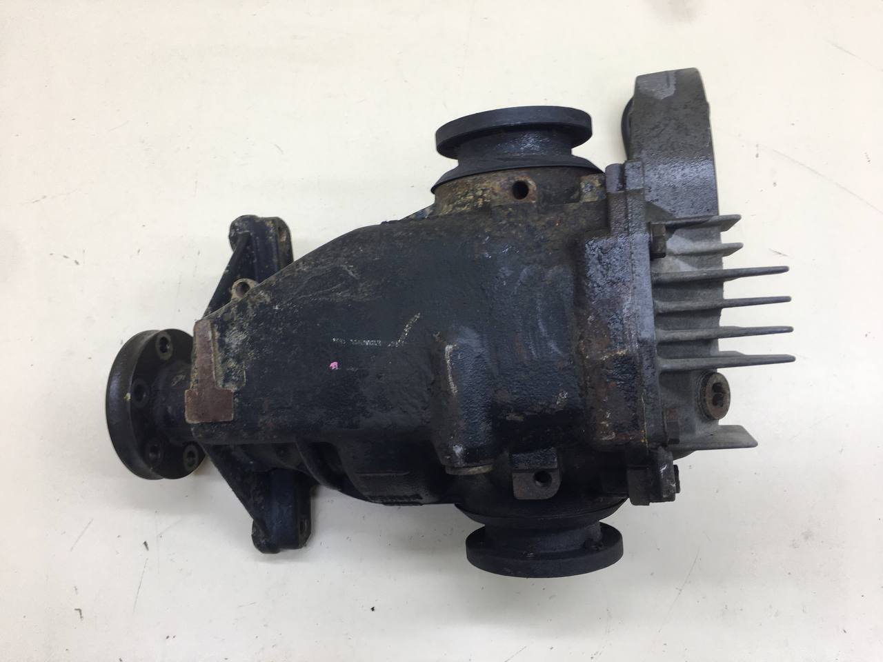 Редуктор заднего моста BMW X5 E53 2000-2007