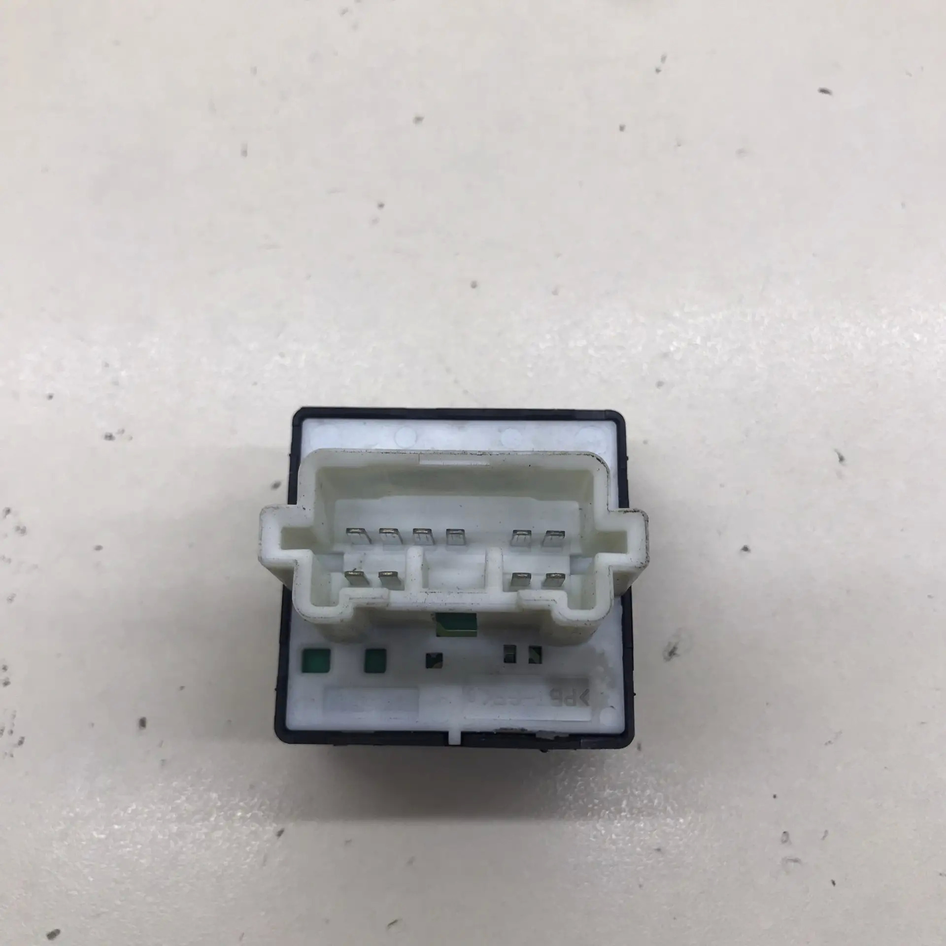 Переключатель регулировки зеркала Mitsubishi Outlander (GF) 2012>