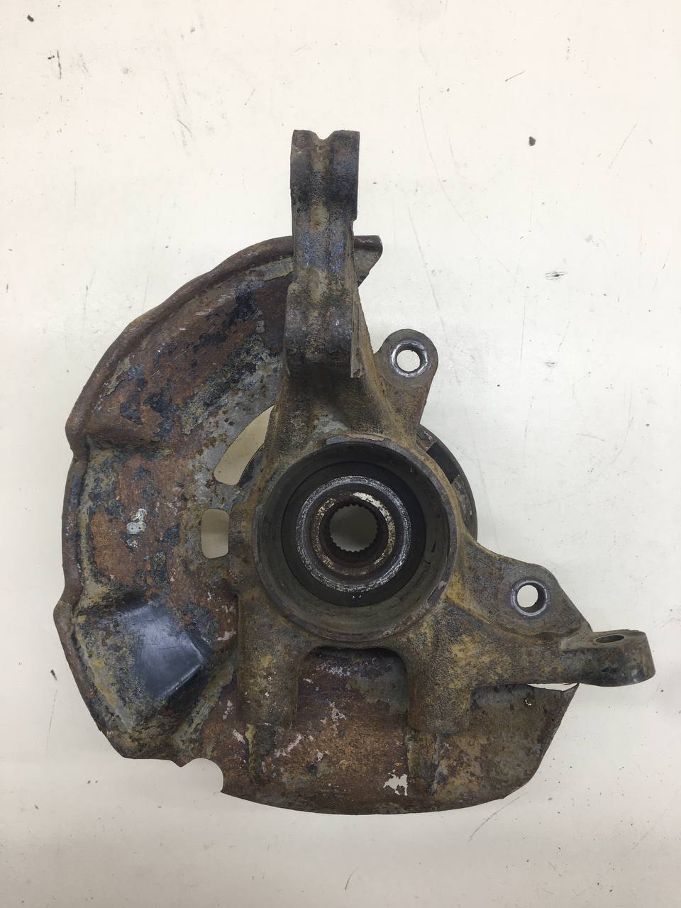 Кулак поворотный передний правый Hyundai Elantra (HD) 2006-2010