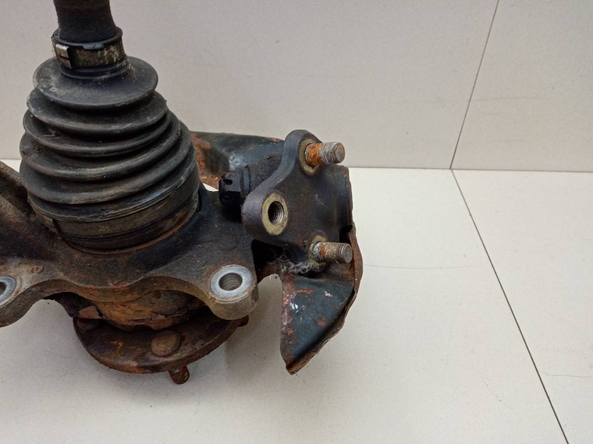 Кулак поворотный передний правый Toyota Allion (T240) 2001-2007