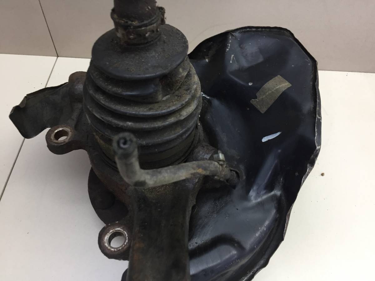 Кулак поворотный передний правый Toyota Crown (S150) 1995-2001