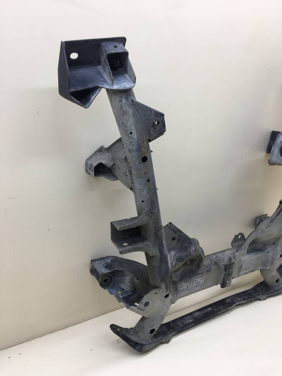 Балка подмоторная BMW X3 E83 2004-2010