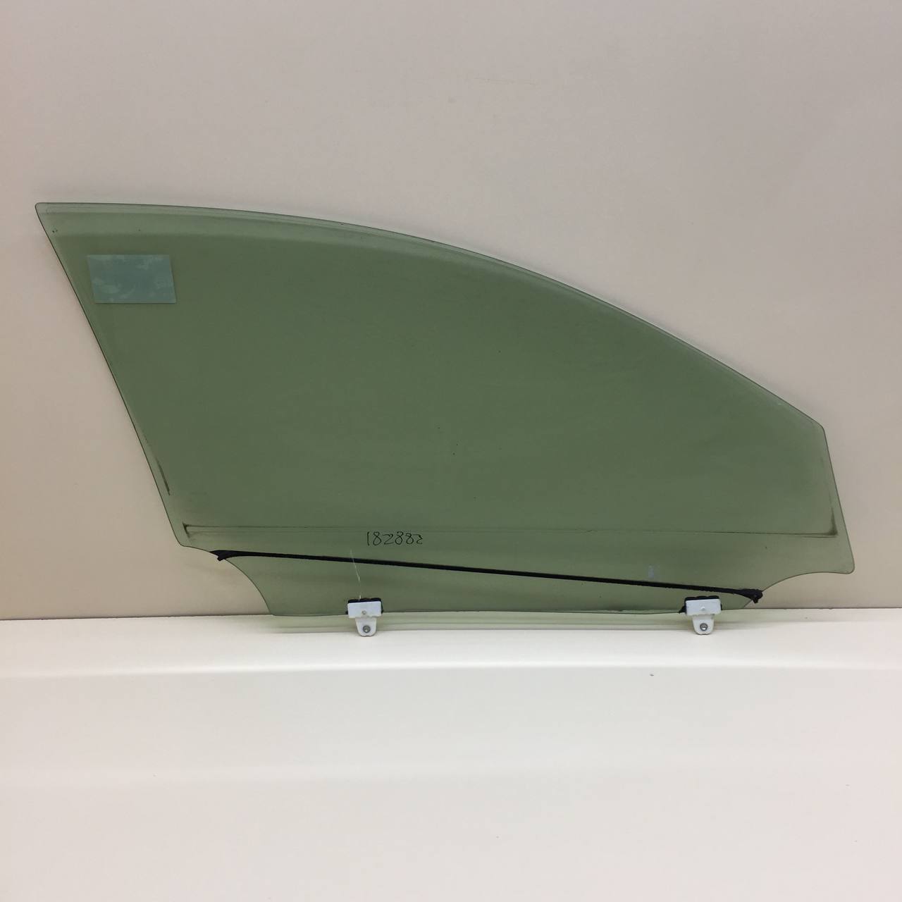 Стекло двери передней левой Nissan Teana J32 2008-2013