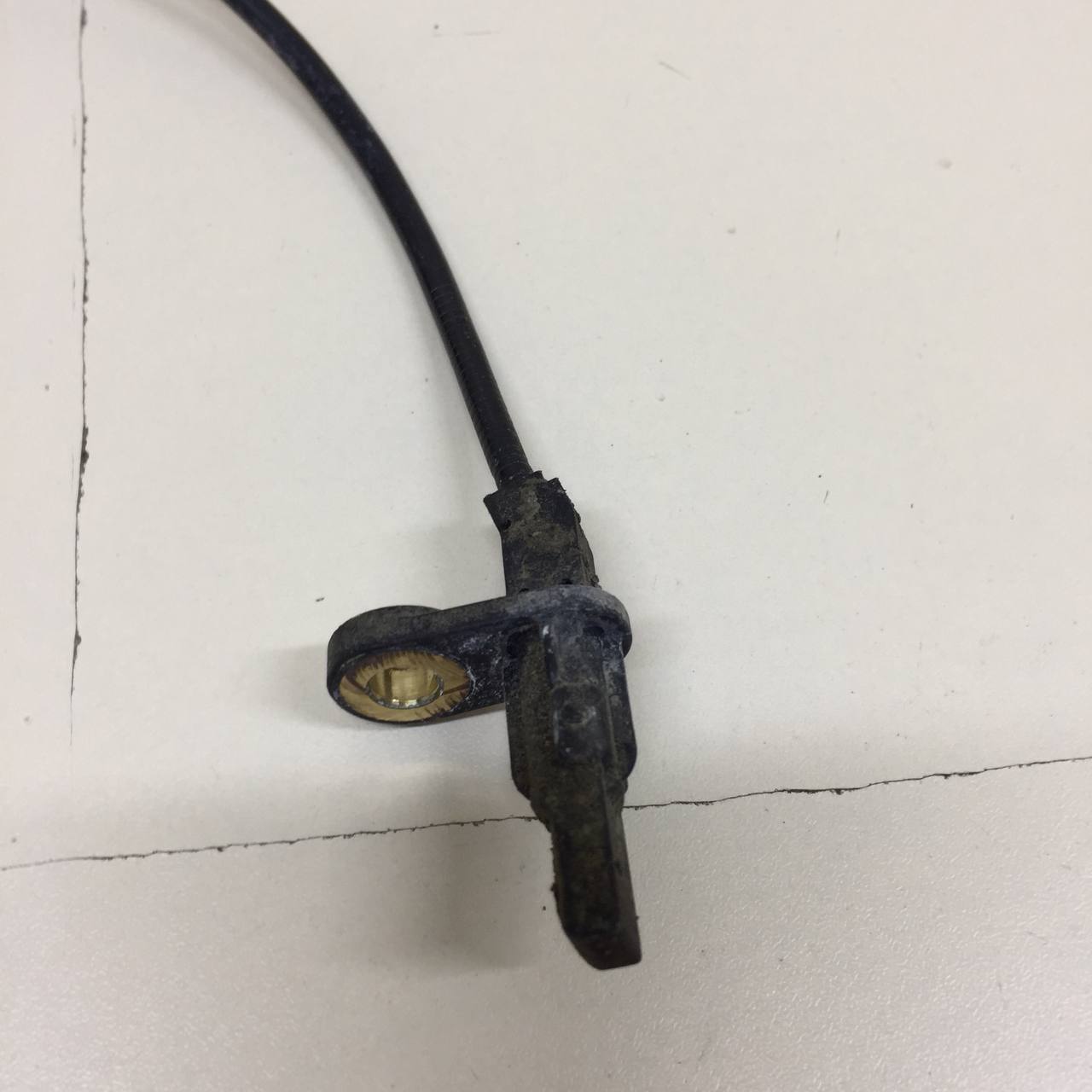 Датчик ABS задний Jaguar XE (760) 2014-2021