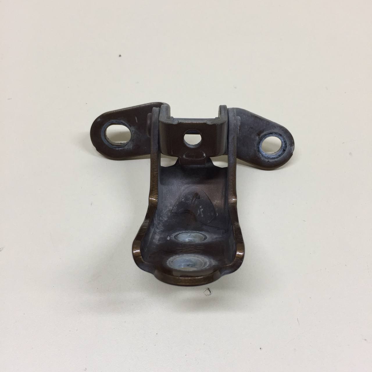 Петля двери задней левой нижняя Kia Ceed (JD) 2012-2018