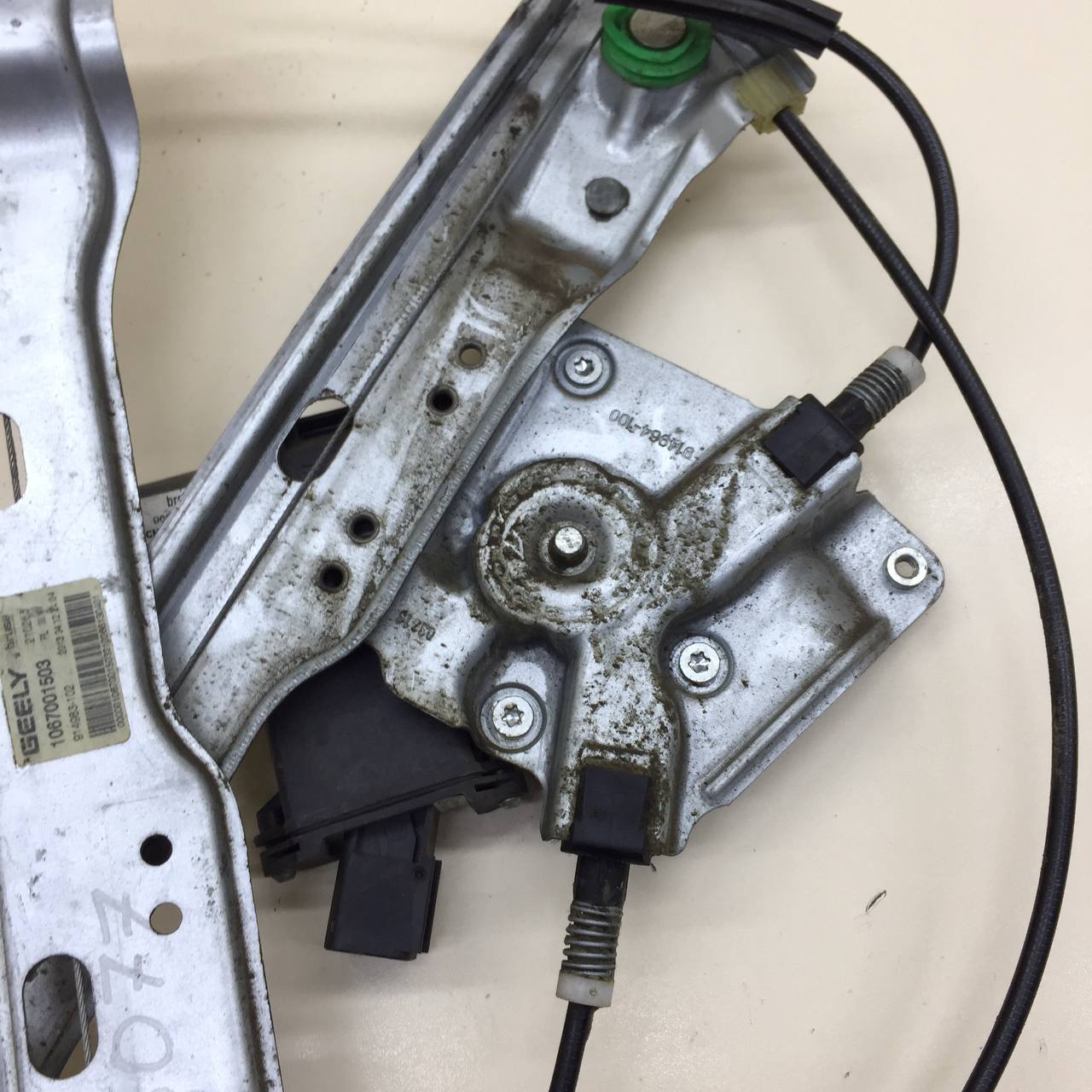 Стеклоподъемник электр. передний левый Geely Emgrand EC7 2008>